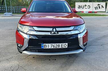 Mitsubishi Outlander  2016