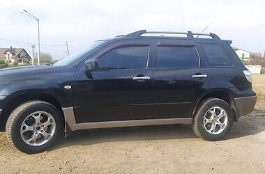 Mitsubishi Outlander  2004