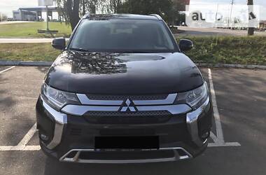 Mitsubishi Outlander OFFICIAL 4WD Intense 2018