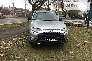 Mitsubishi Outlander Limited 4WD 2018