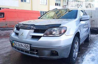 Mitsubishi Outlander  2004