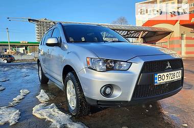 Mitsubishi Outlander  2010