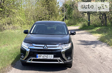 Mitsubishi Outlander  2018