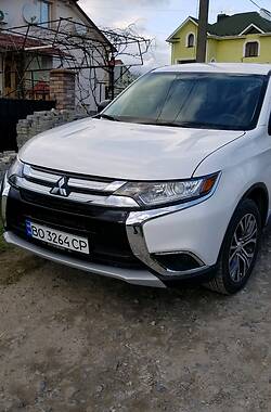 Mitsubishi Outlander  2017