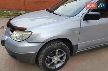Mitsubishi Outlander  2005
