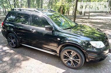 Mitsubishi Outlander  2006