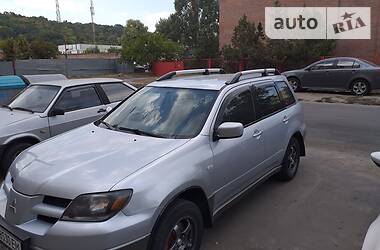 Mitsubishi Outlander  2003