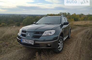 Mitsubishi Outlander  2005