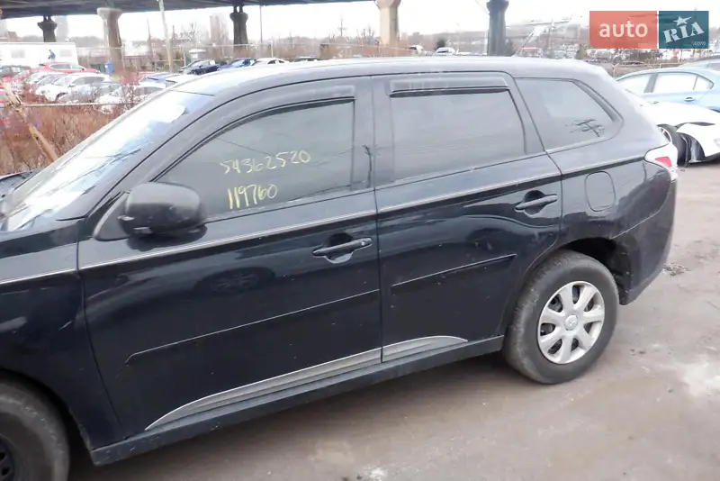 Mitsubishi Outlander 2013