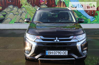 Mitsubishi Outlander  2017