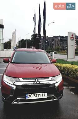 Mitsubishi Outlander  2018