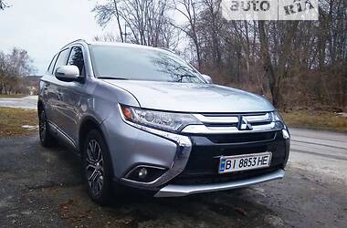 Mitsubishi Outlander  2016