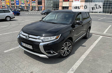 Mitsubishi Outlander  2018