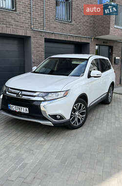 Mitsubishi Outlander SEL 2015