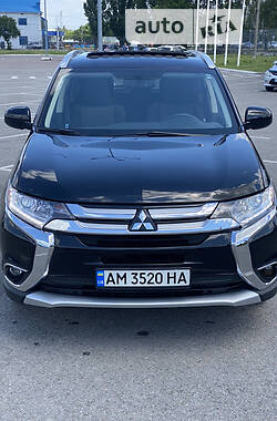 Mitsubishi Outlander  2018