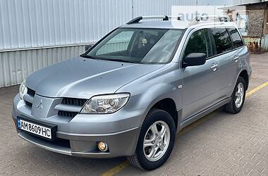 Mitsubishi Outlander  2009