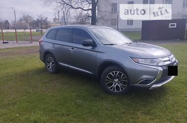 Mitsubishi Outlander  2018