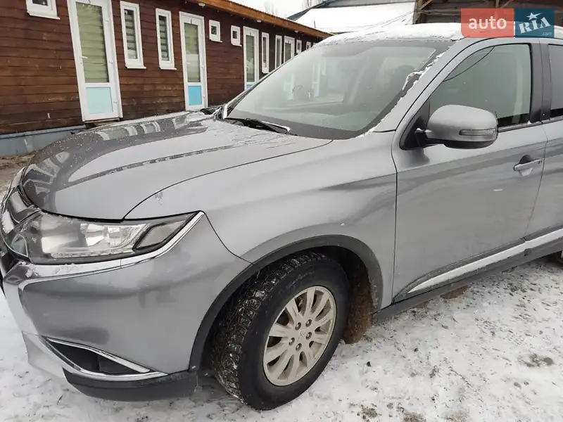 Mitsubishi Outlander
