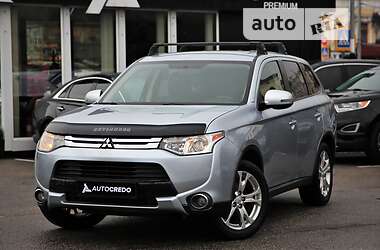 Mitsubishi Outlander AWD 2014