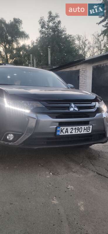 Mitsubishi Outlander