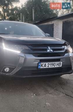 Mitsubishi Outlander  2017