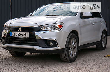 Mitsubishi Outlander  2015