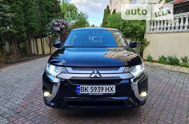 Mitsubishi Outlander 2019