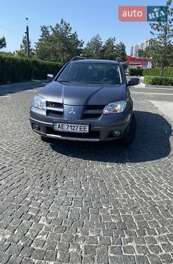 Mitsubishi Outlander  2010