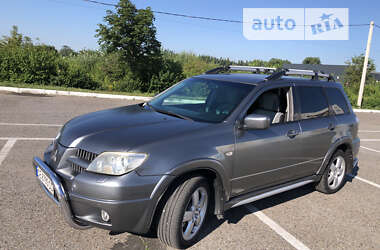 Mitsubishi Outlander  2006