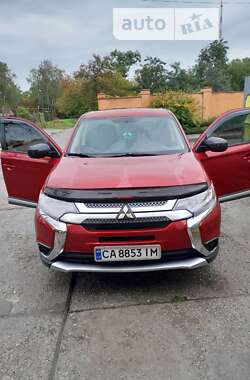 Mitsubishi Outlander  2018