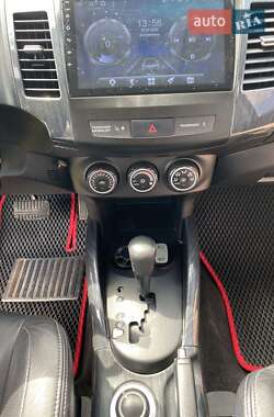 Mitsubishi Outlander 2007