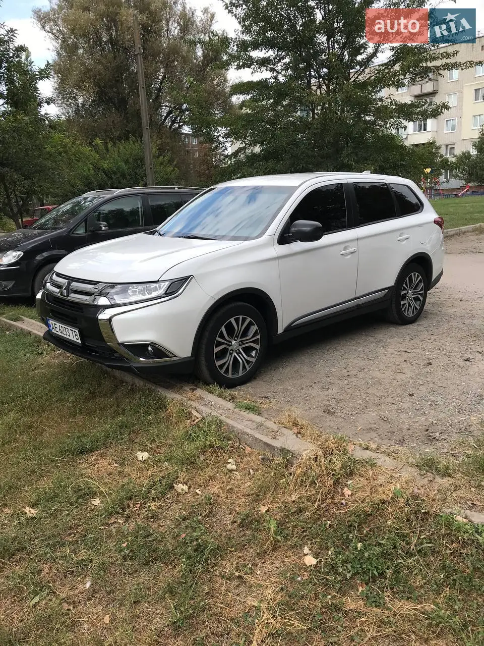 2017 Mitsubishi Outlander - мініатюра 3