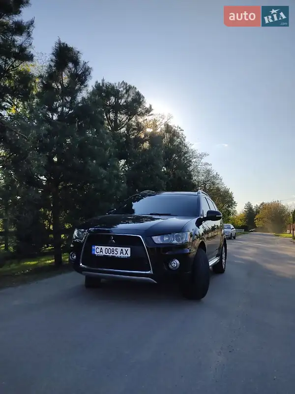 Mitsubishi Outlander