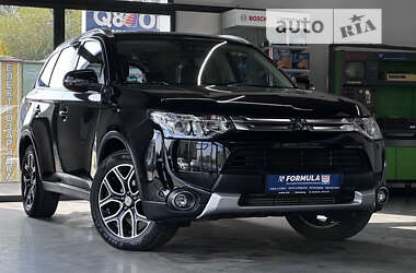 Mitsubishi Outlander  2014