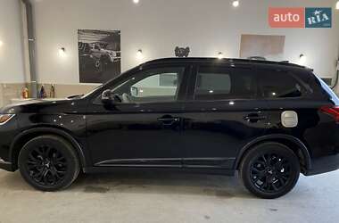 Mitsubishi Outlander  2017