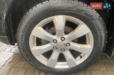 Mitsubishi Outlander  2012