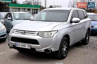 Mitsubishi Outlander  2014