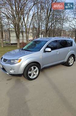 Mitsubishi Outlander  2008