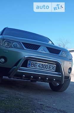 Mitsubishi Outlander  2007