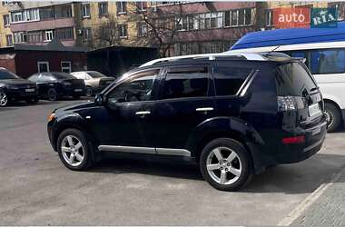 Mitsubishi Outlander  2008