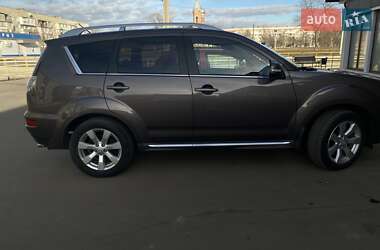Mitsubishi Outlander 2010