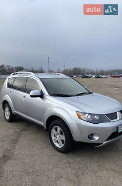 Mitsubishi Outlander  2007