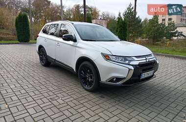 Mitsubishi Outlander  2018