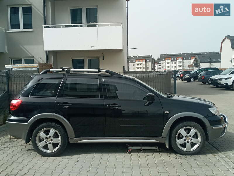 Mitsubishi Outlander