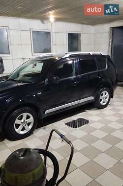 Mitsubishi Outlander 2008