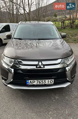 Mitsubishi Outlander 2016
