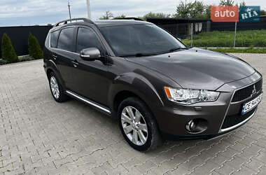 Mitsubishi Outlander  2011