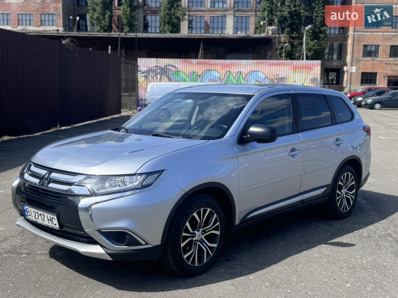 2016 Mitsubishi Outlander - мініатюра 2
