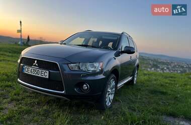 Mitsubishi Outlander  2011