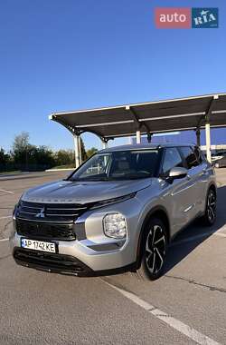 Mitsubishi Outlander 2021